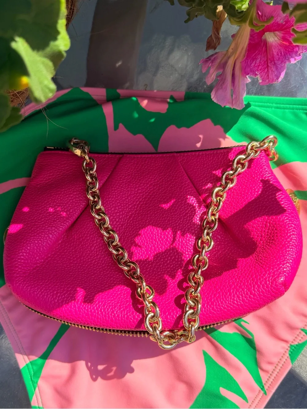 Henri BENDEL 712 Pink Fuchsia Hot Pink Leather Wristlet Gold Chain Clutch Bag